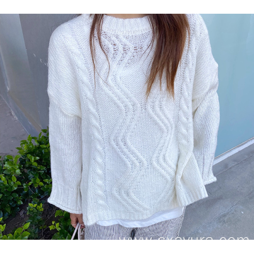 Hot sale light and light white sweater